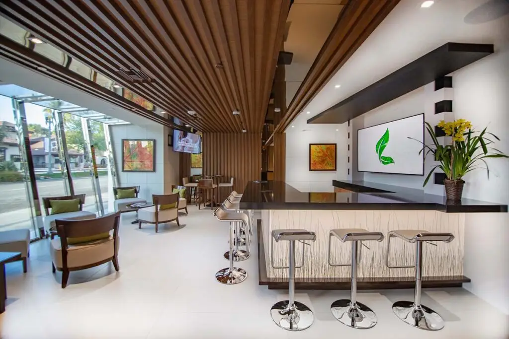 Palm Desert Dispensary Celebrates 1st Anniversary 4 the leaf el paseo celebration coachella indian wells 1